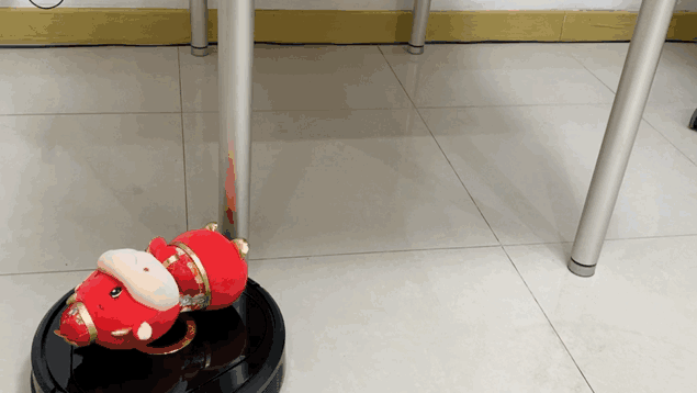 放个娃娃，模拟宠物可以 坐在机器人上玩耍，稳定性比较强