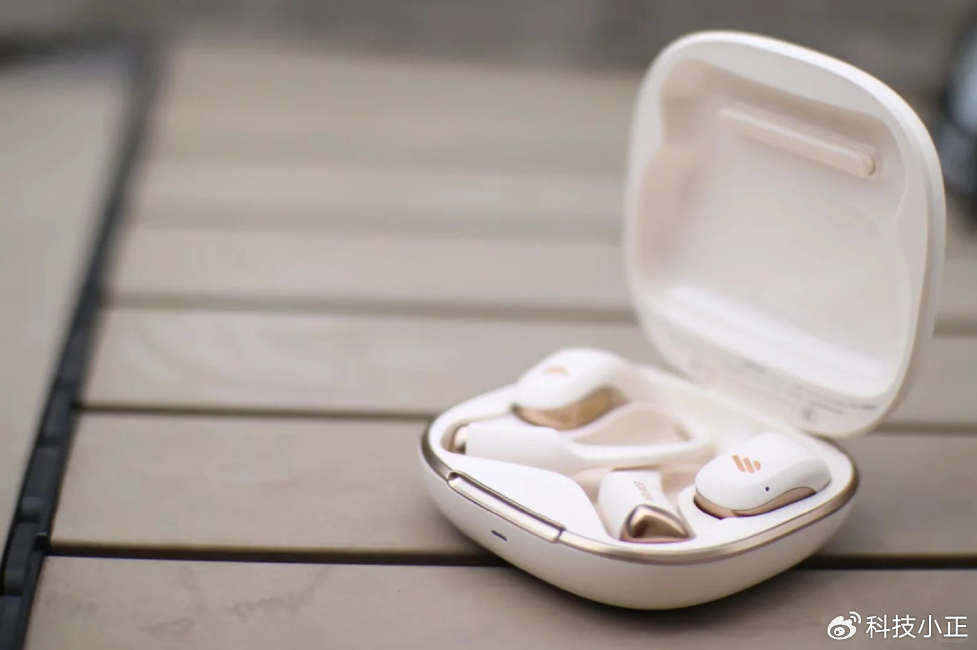 1745902531898134.jpg 3.jpg